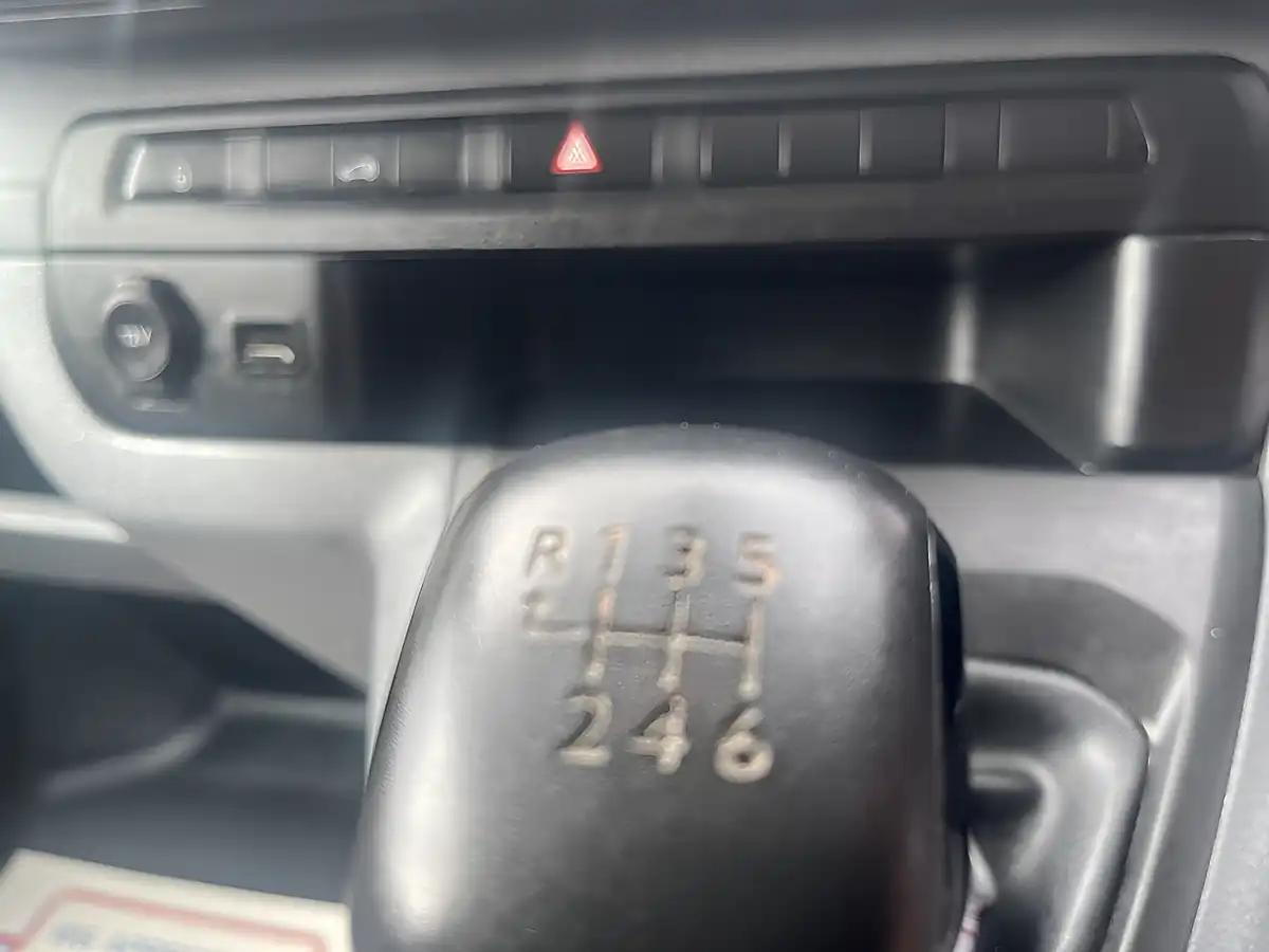 Used 2021 Citroen Dispatch Enterprise M White - Interior and Exterior details 15