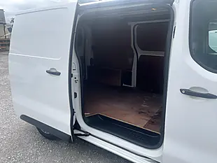 Used 2021 Citroen Dispatch Enterprise M White - Interior and Exterior details 18