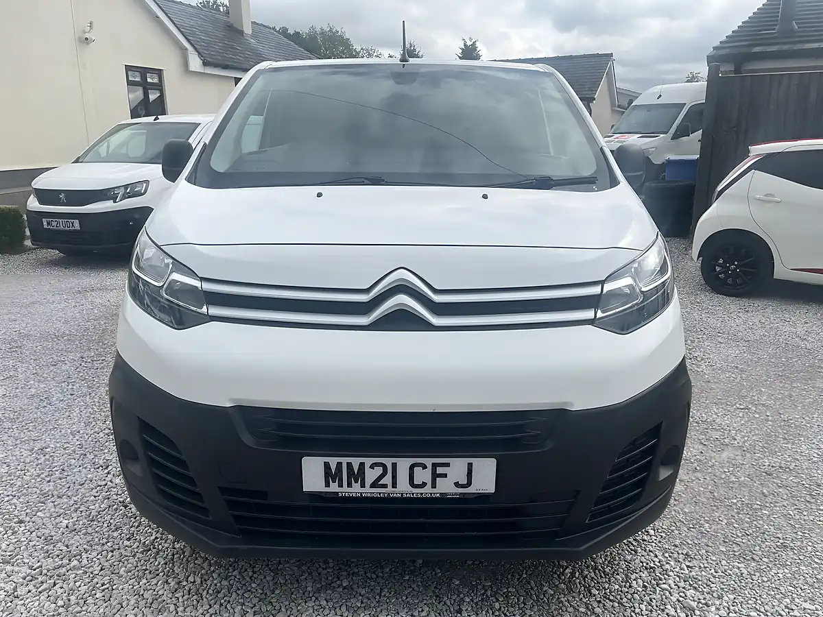 Used 2021 Citroen Dispatch Enterprise M White - Interior and Exterior details 4