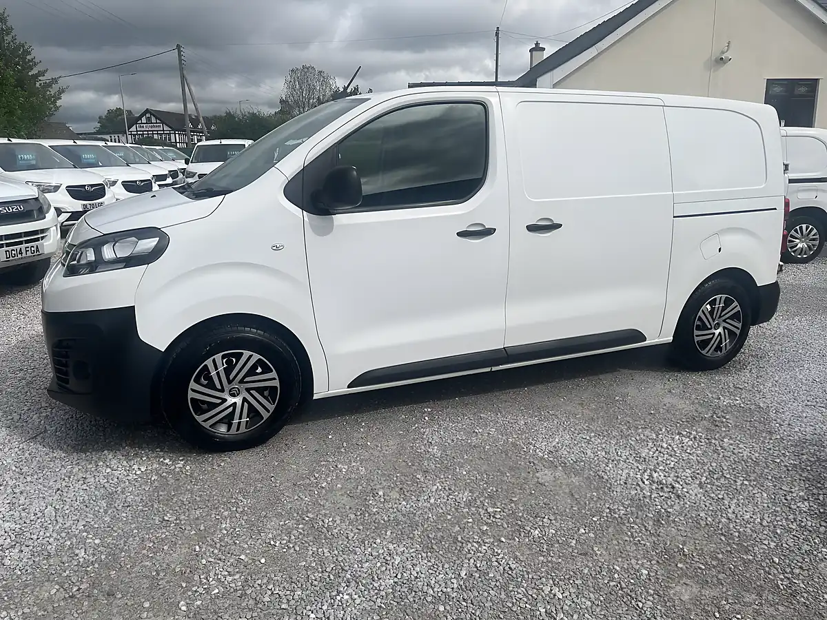 Used 2021 Citroen Dispatch Enterprise M White - Interior and Exterior details 7