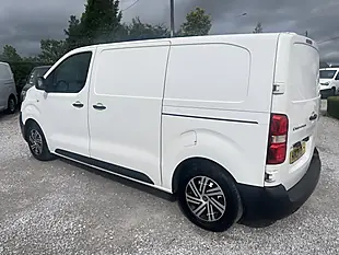 Used 2021 Citroen Dispatch Enterprise M White - Interior and Exterior details 9