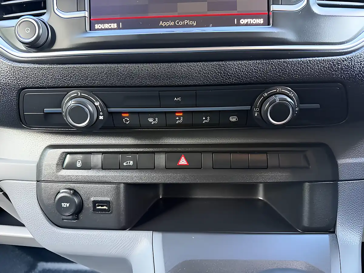 Used 2021 Citroen Dispatch Enterprise M White - Interior and Exterior details 18