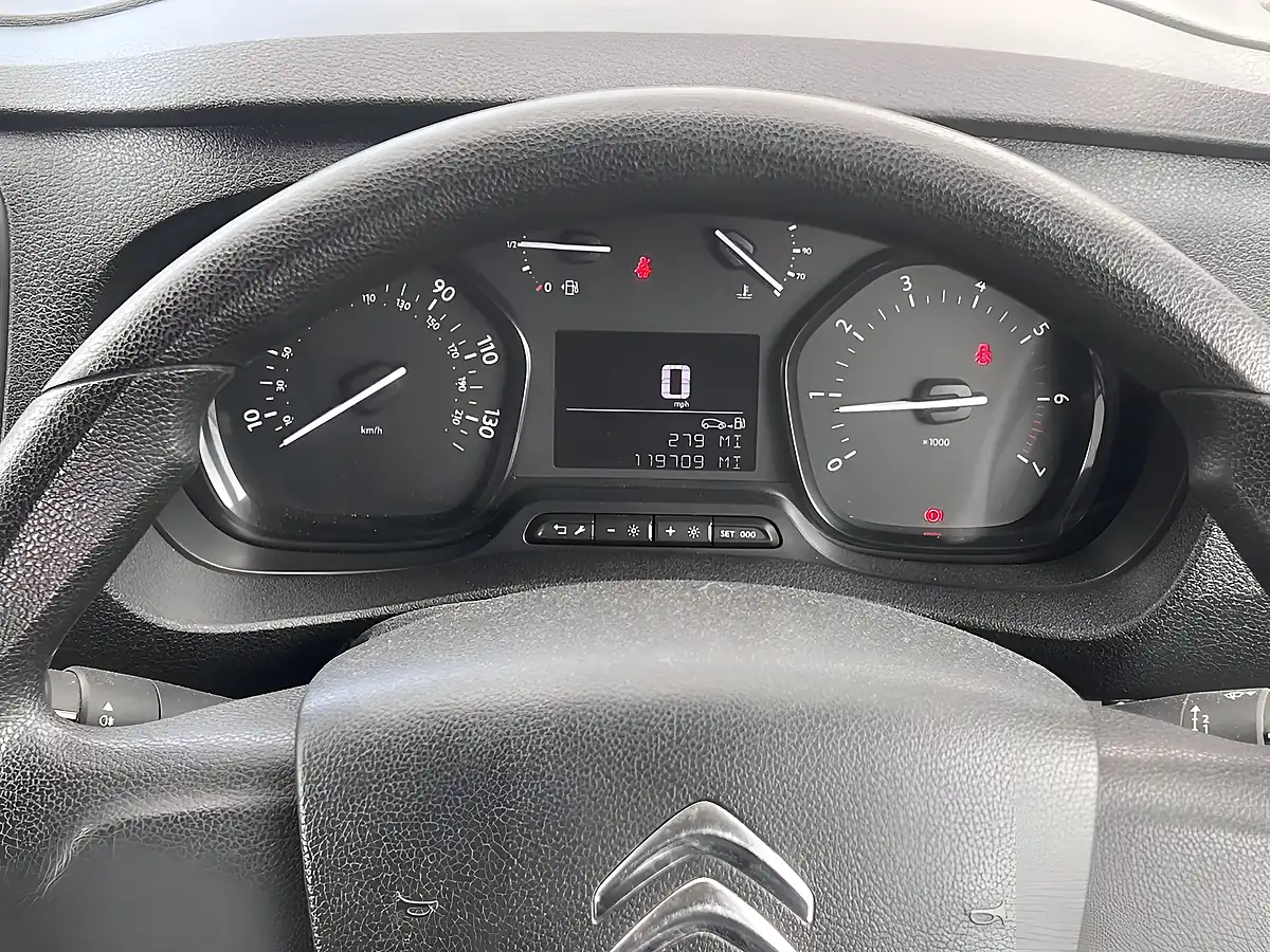 Used 2021 Citroen Dispatch Enterprise Xs White - Interior and Exterior details 12