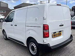 Used 2021 Citroen Dispatch Enterprise Xs White - Interior and Exterior details 8