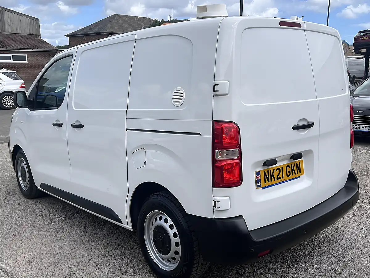 Used 2021 Citroen Dispatch Enterprise Xs White - Interior and Exterior details 8