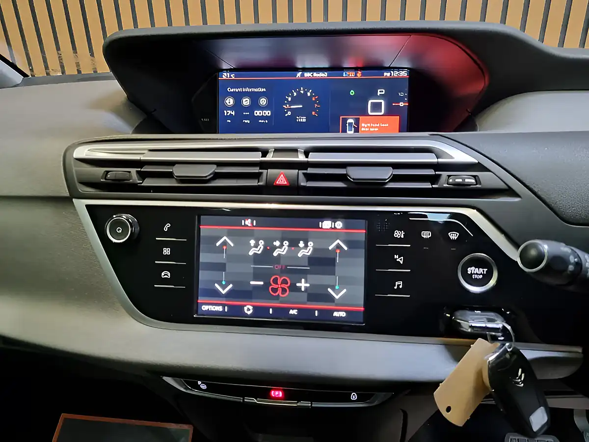 Used 2021 Citroen Grand C4 Spacetourer Flair Plus Black - Interior and Exterior details 15