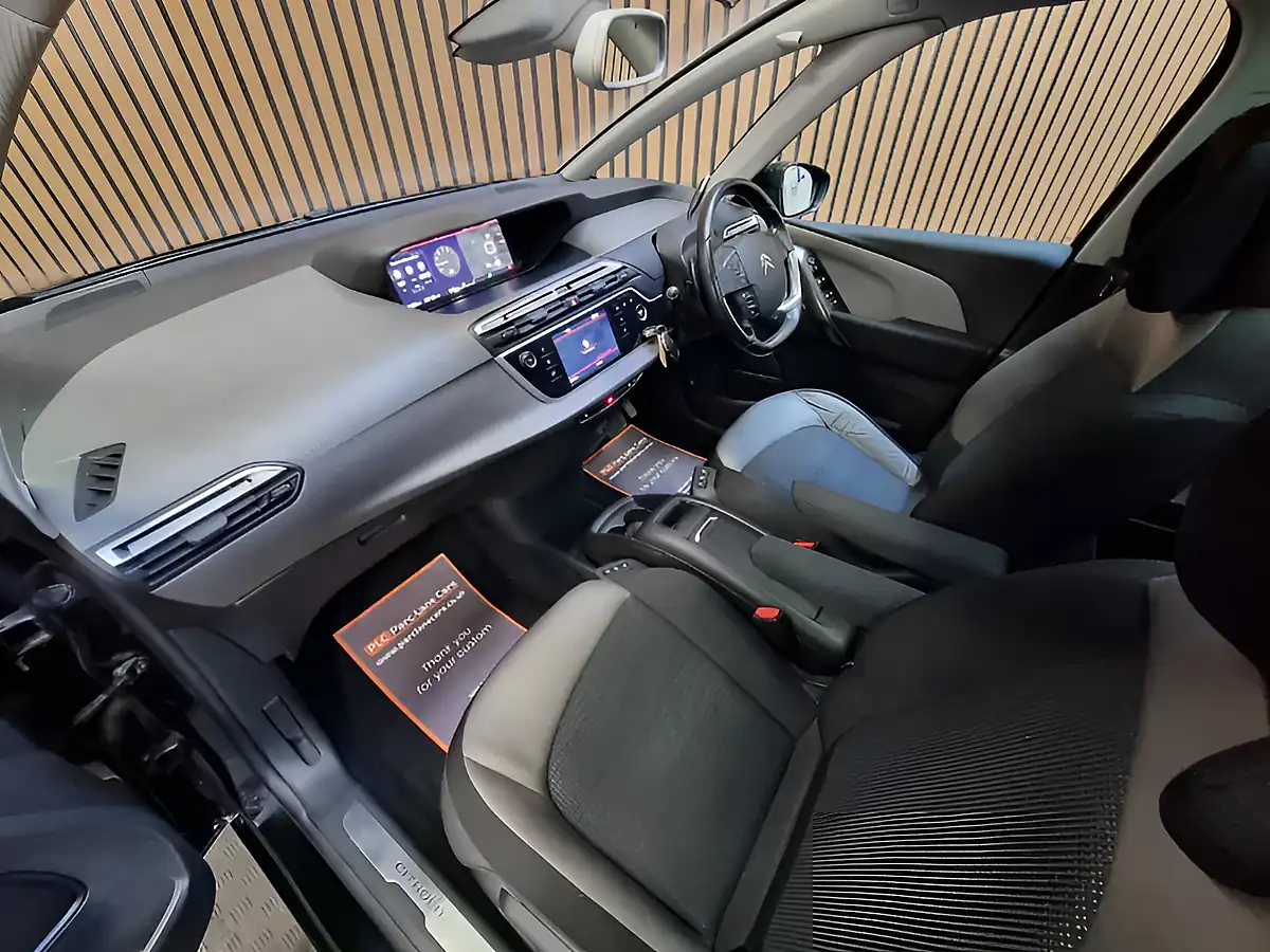 Used 2021 Citroen Grand C4 Spacetourer Flair Plus Black - Interior and Exterior details 19