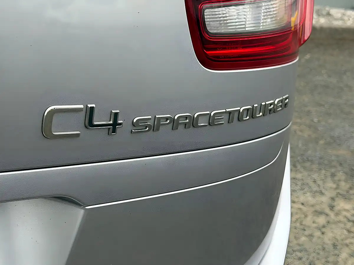 Used 2021 Citroen Grand C4 Spacetourer Live Grey - Interior and Exterior details 11