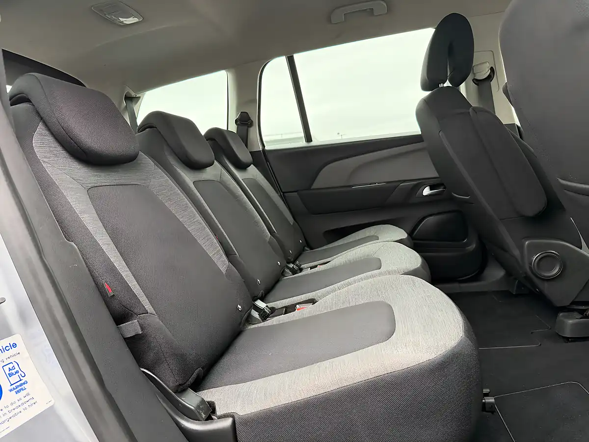 Used 2021 Citroen Grand C4 Spacetourer Live Grey - Interior and Exterior details 16