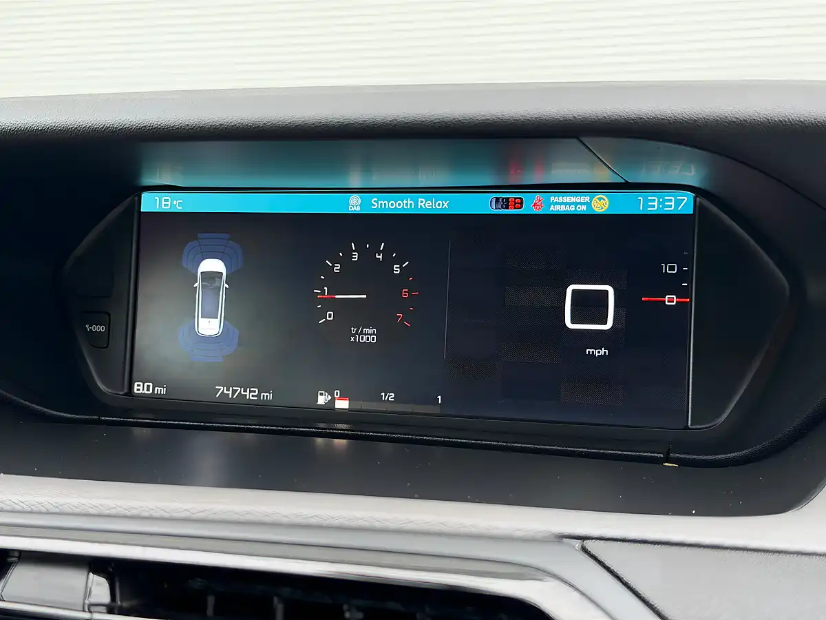 Used 2021 Citroen Grand C4 Spacetourer Live Grey - Interior and Exterior details 19