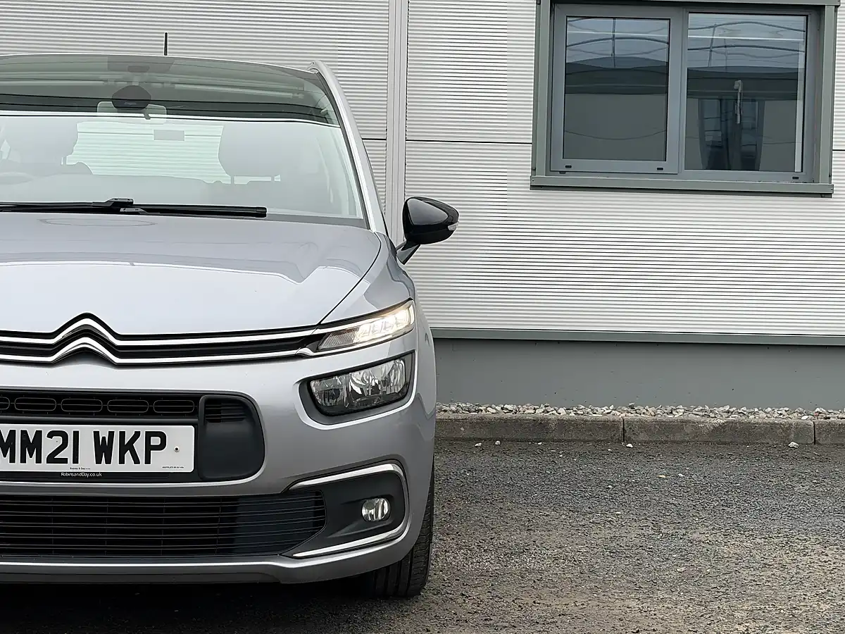 Used 2021 Citroen Grand C4 Spacetourer Live Grey - Interior and Exterior details 4