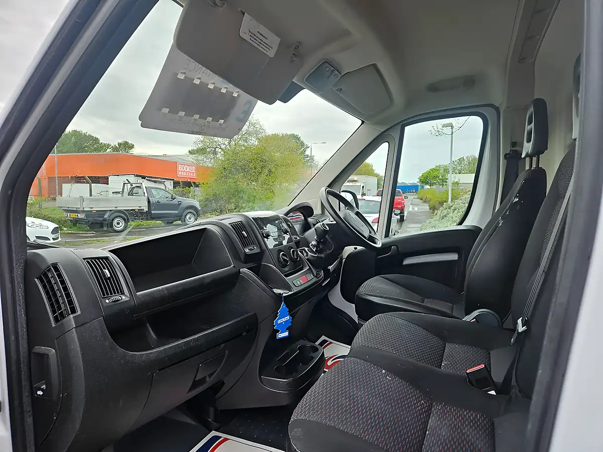 Used 2021 Citroen Relay 35 L2H2 Mwb White - Interior and Exterior details 11