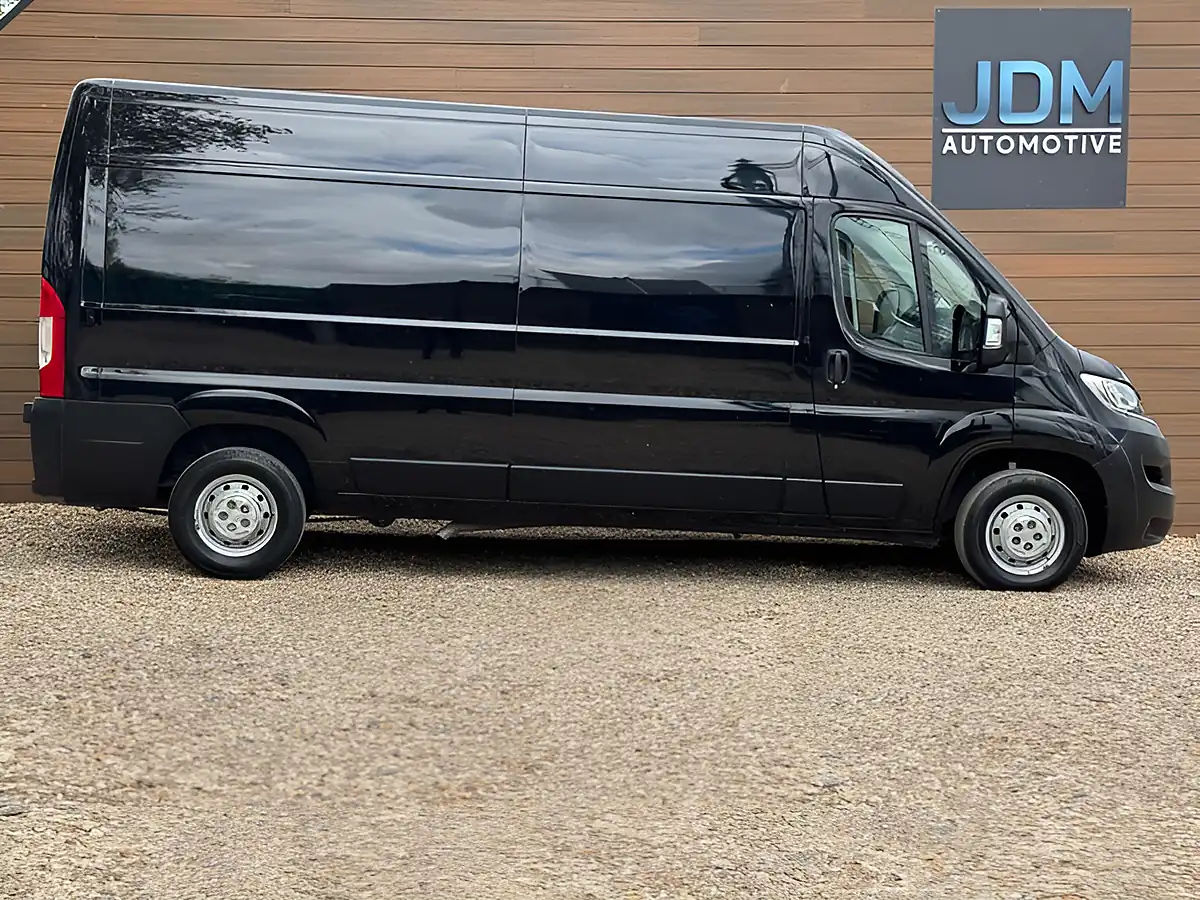 Used 2021 Citroen Relay Enterprise Black - Interior and Exterior details 2