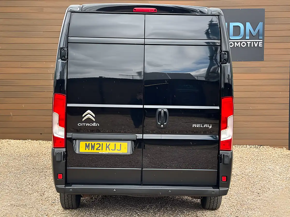 Used 2021 Citroen Relay Enterprise Black - Interior and Exterior details 4