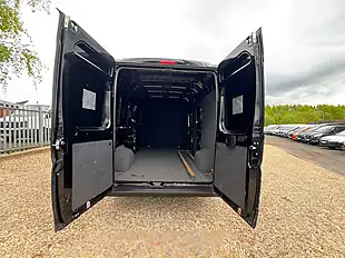 Used 2021 Citroen Relay Enterprise Black - Interior and Exterior details 5