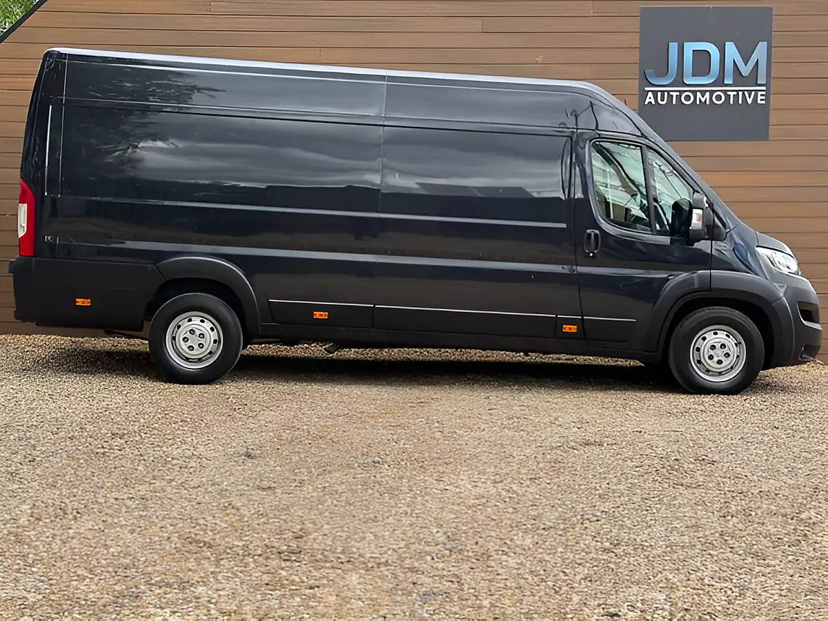Used 2021 Citroen Relay Enterprise Blue L4H2 Grey - Interior and Exterior details 10