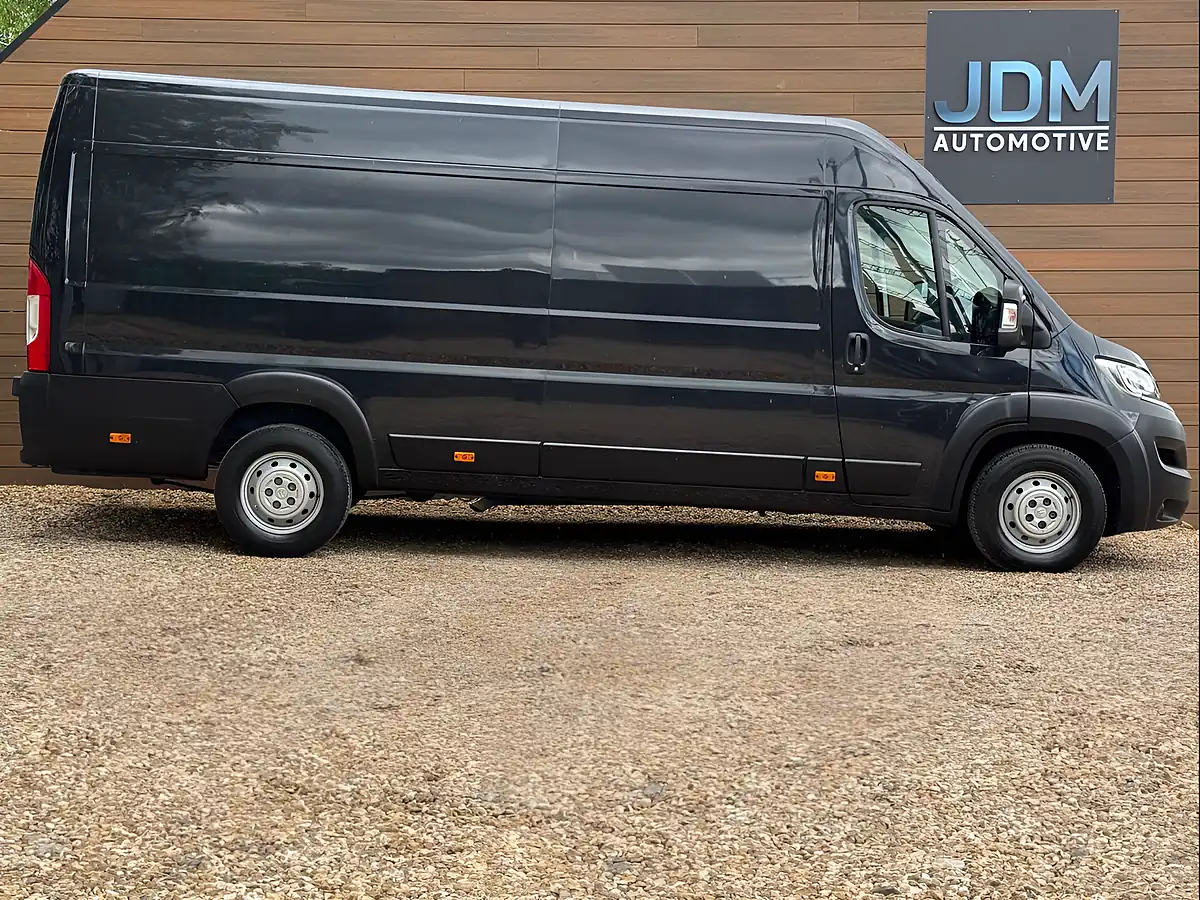 Used 2021 Citroen Relay Enterprise Blue L4H2 Grey - Interior and Exterior details 11