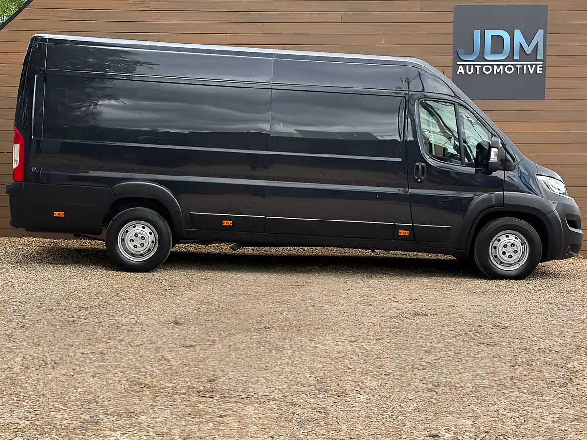 Used 2021 Citroen Relay Enterprise Blue L4H2 Grey - Interior and Exterior details 7