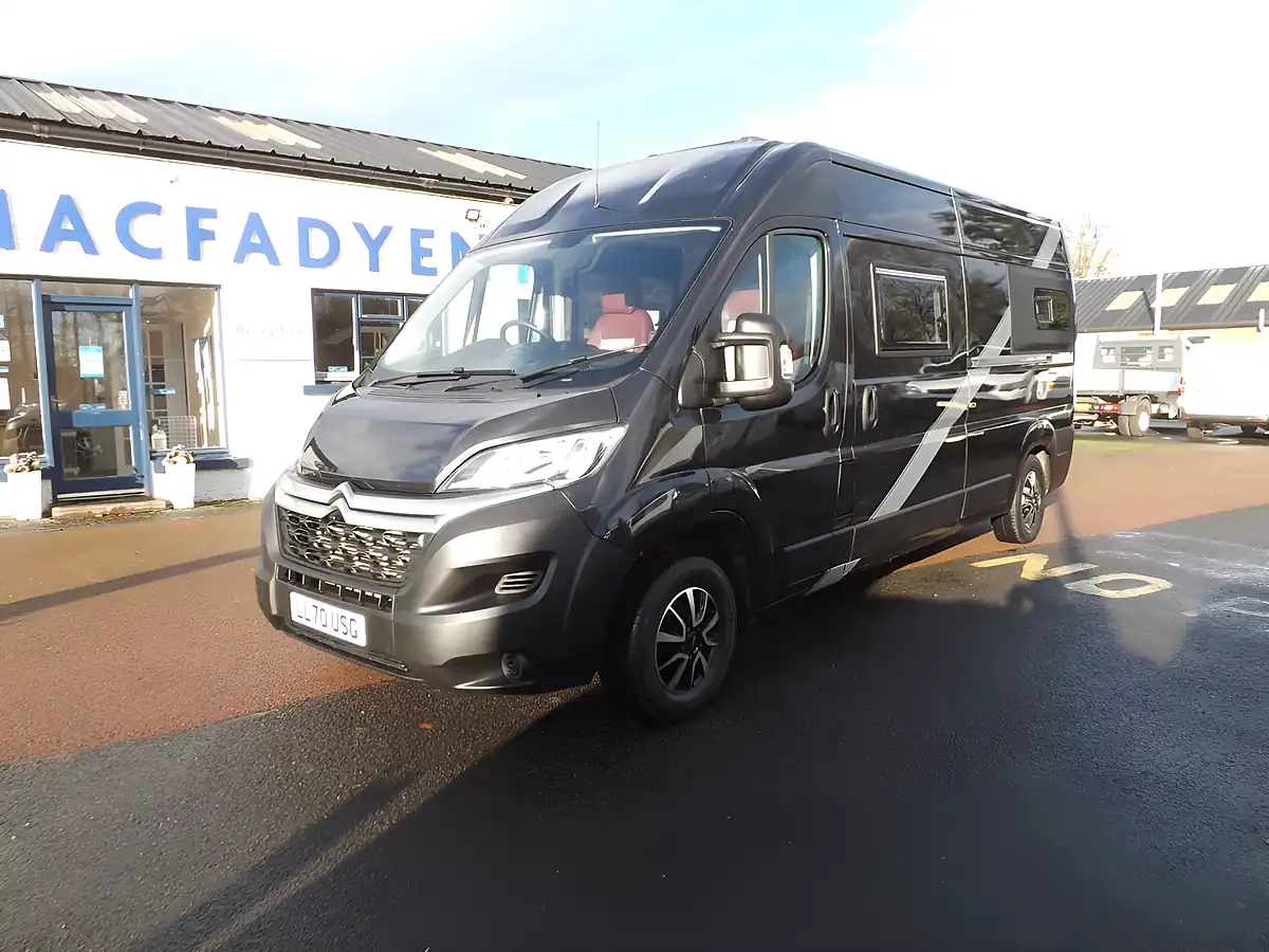 Used 2021 Citroën Relay Enterprise Grey - Front View
