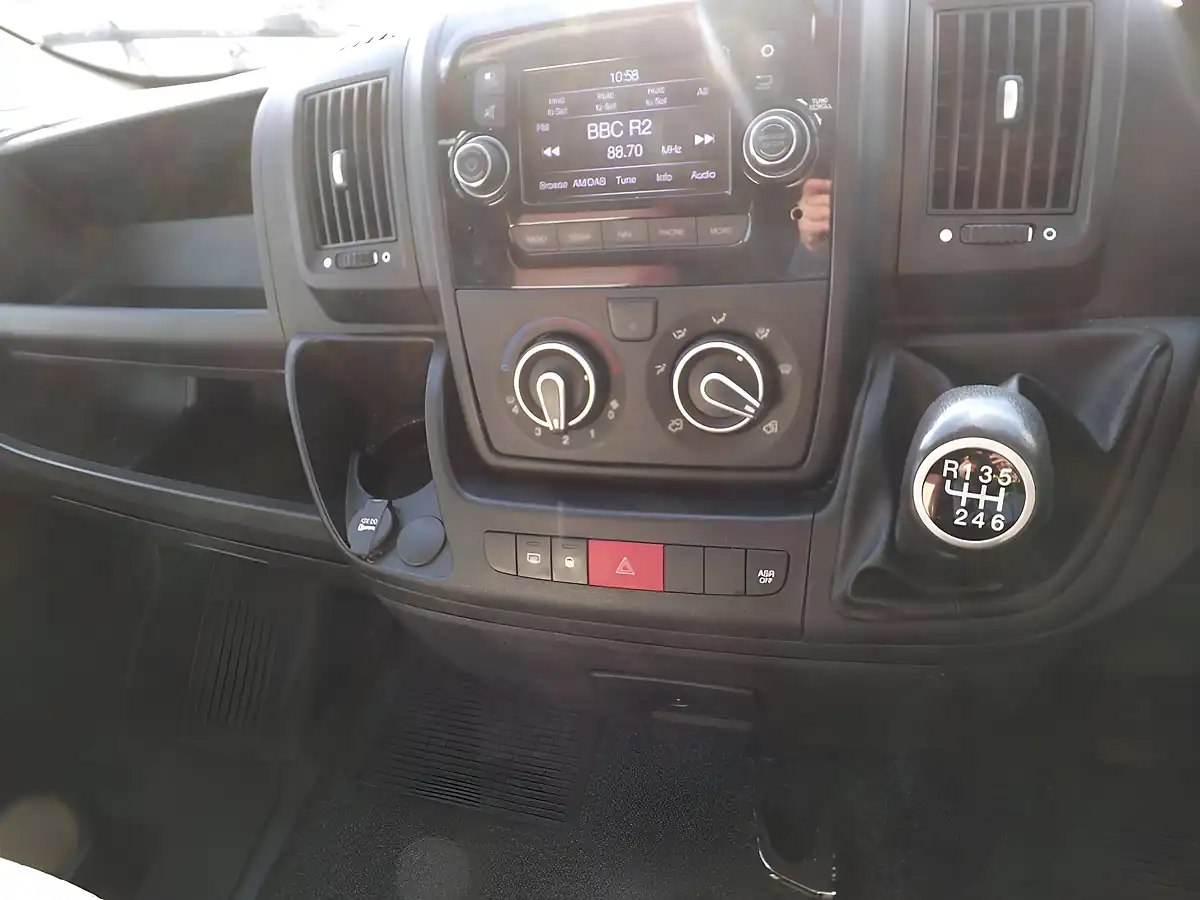 Used 2021 Citroën Relay Enterprise Grey - Interior and Exterior details 11
