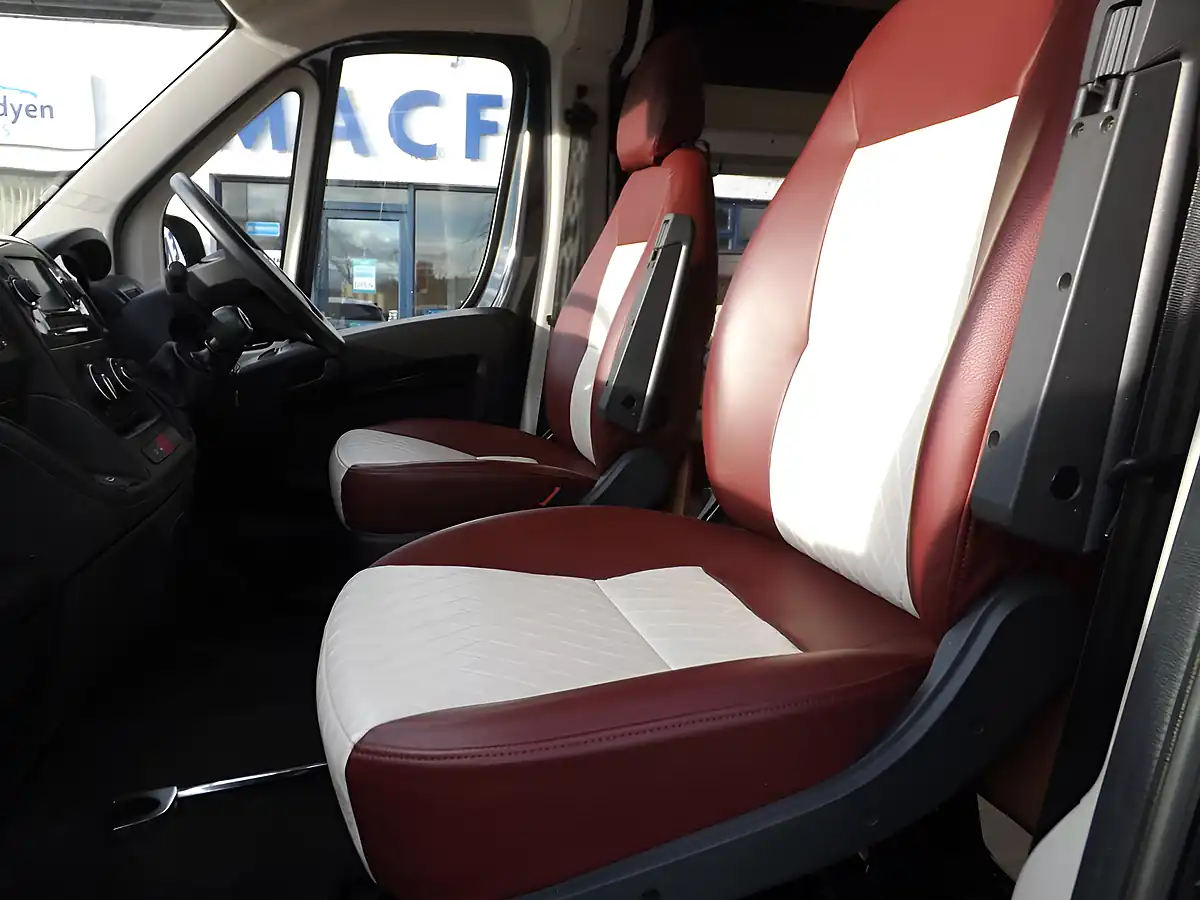 Used 2021 Citroën Relay Enterprise Grey - Interior and Exterior details 13