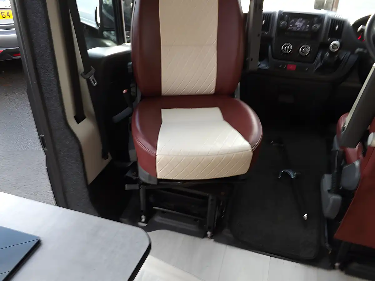 Used 2021 Citroën Relay Enterprise Grey - Interior and Exterior details 15