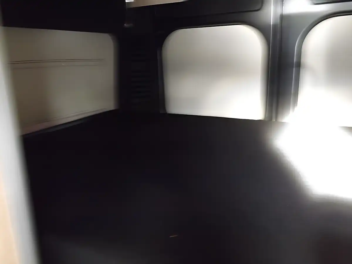 Used 2021 Citroën Relay Enterprise Grey - Interior and Exterior details 18