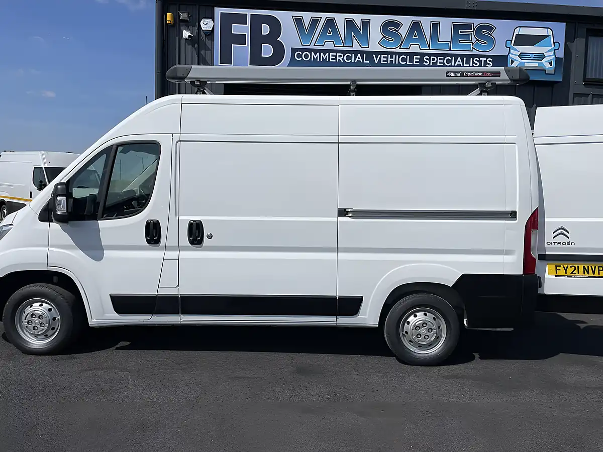 Used 2021 Citroen Relay Enterprise L2H2 White - Interior and Exterior details 3