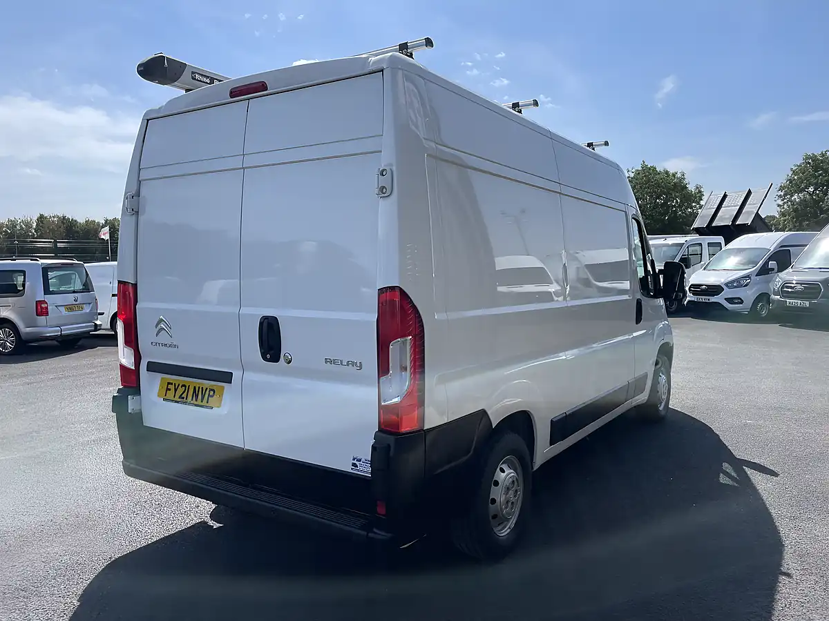Used 2021 Citroen Relay Enterprise L2H2 White - Interior and Exterior details 4