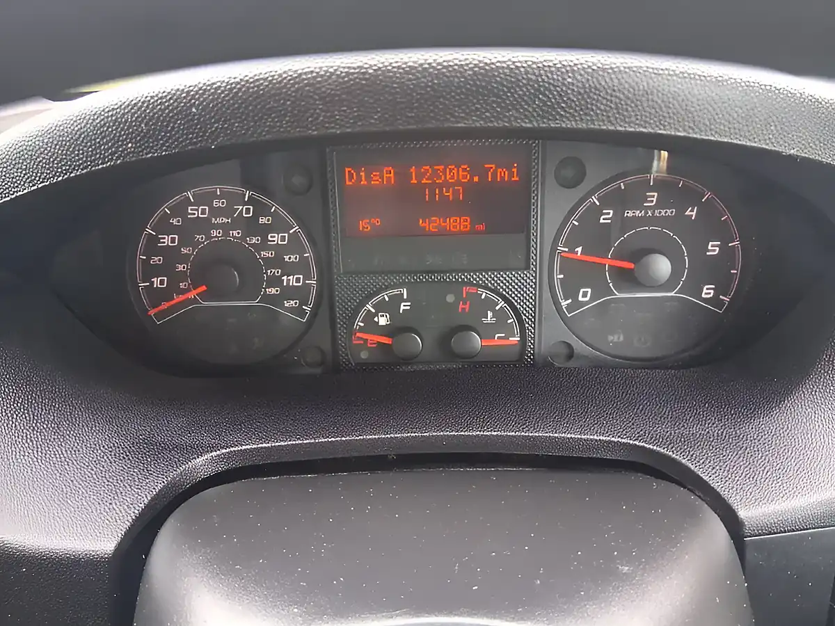 Used 2021 Citroen Relay Enterprise White - Interior and Exterior details 13