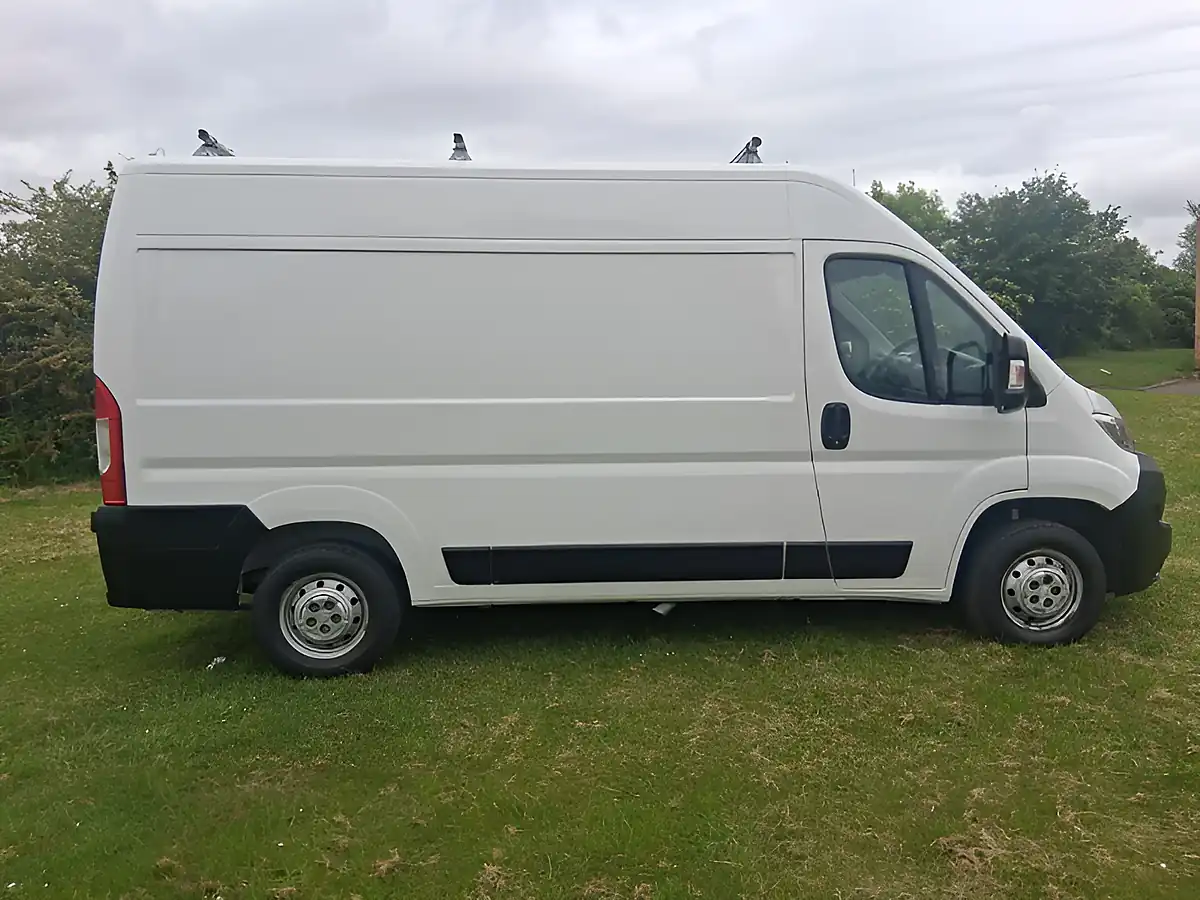 Used 2021 Citroen Relay Enterprise White - Interior and Exterior details 6