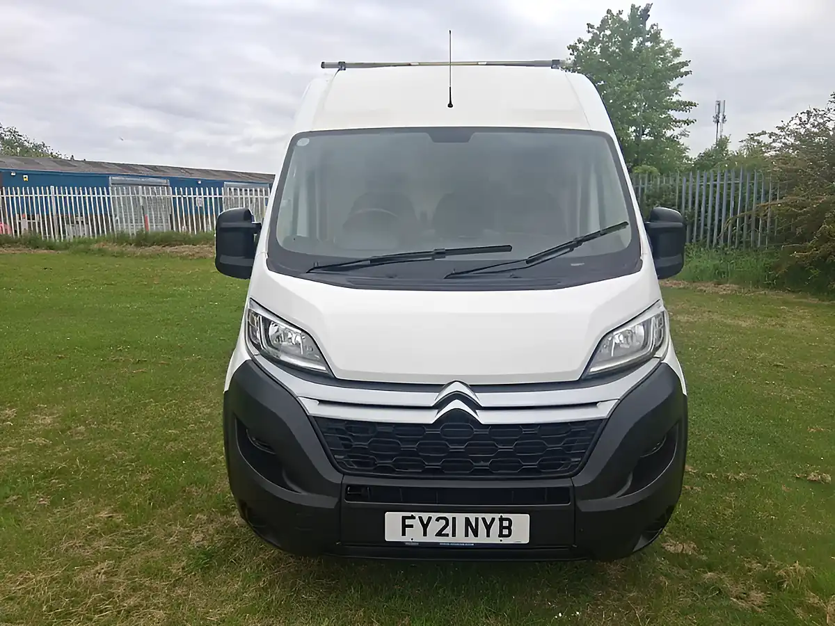 Used 2021 Citroen Relay Enterprise White - Interior and Exterior details 8