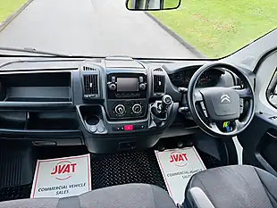 Used 2021 Citroen Relay Enterprise White - Interior and Exterior details 10