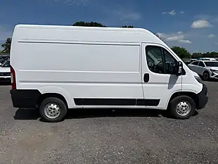 Used 2021 Citroen Relay Enterprise White - Interior and Exterior details 8