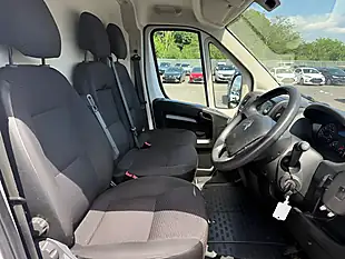 Used 2021 Citroen Relay Enterprise White - Interior and Exterior details 9