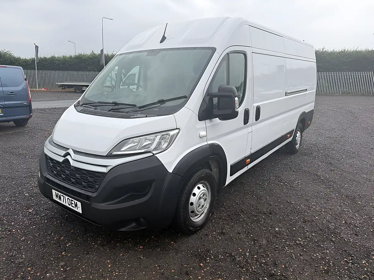 Used 2021 Citroen Relay Enterprise White - Interior and Exterior details 3