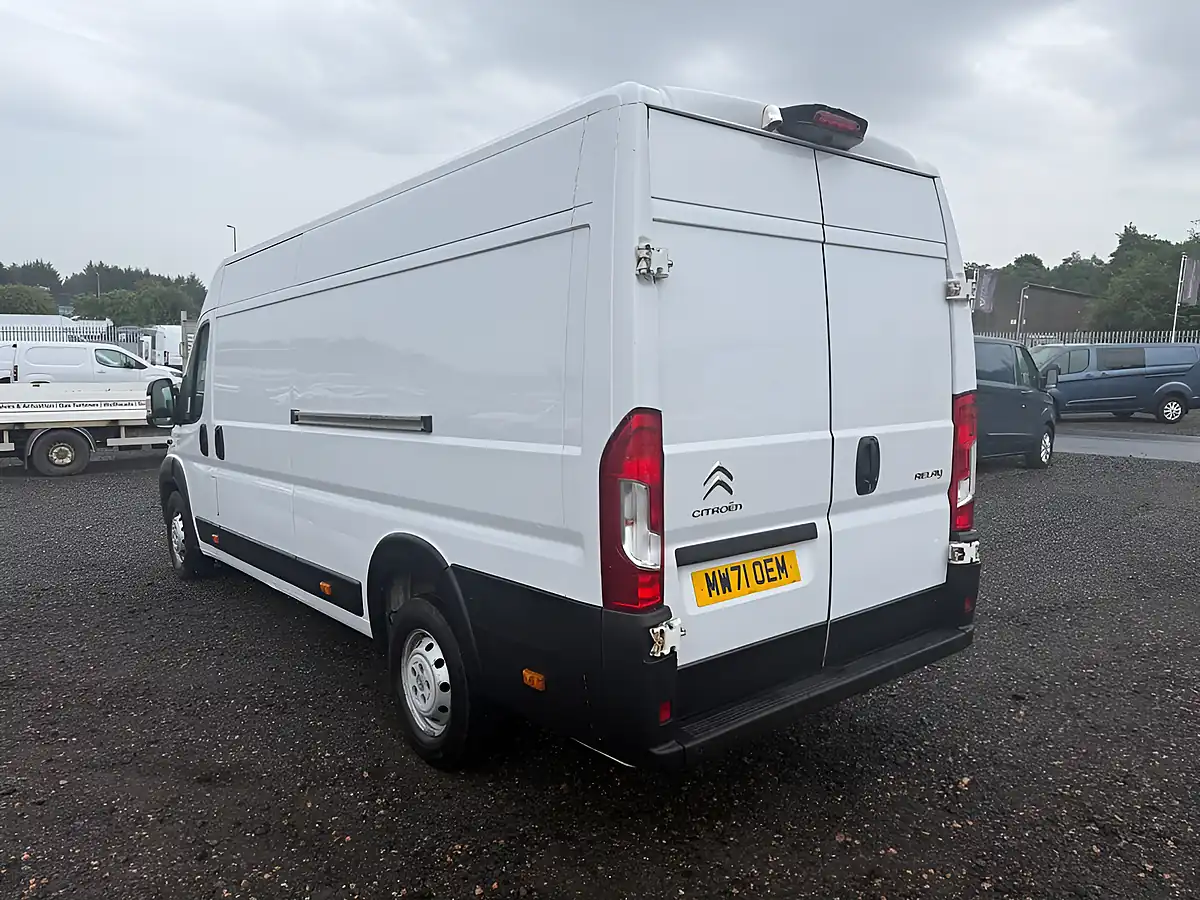 Used 2021 Citroen Relay Enterprise White - Interior and Exterior details 5