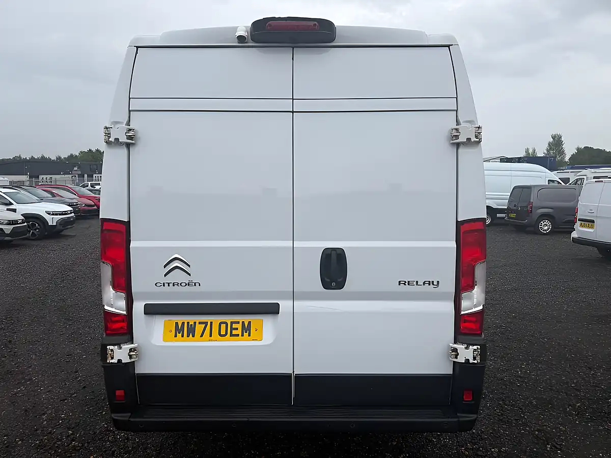 Used 2021 Citroen Relay Enterprise White - Interior and Exterior details 6