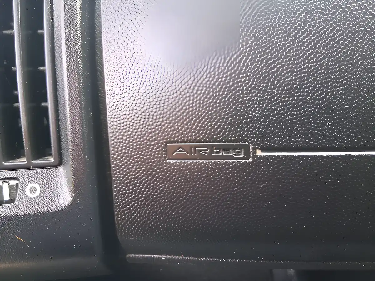 Used 2021 Citroen Relay Enterprise White - Interior and Exterior details 16