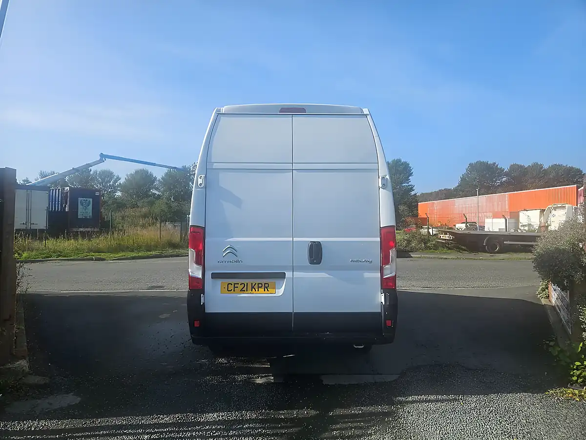 Used 2021 Citroen Relay Enterprise White - Interior and Exterior details 7