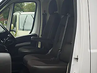 Used 2021 Citroen Relay Enterprise White - Interior and Exterior details 13