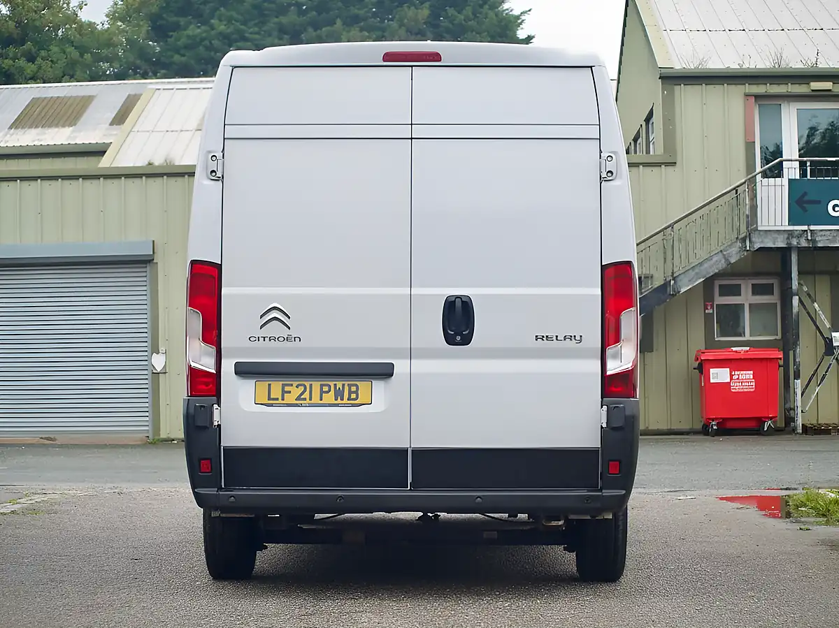 Used 2021 Citroen Relay Enterprise White - Interior and Exterior details 3