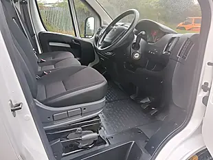 Used 2021 Citroen Relay Enterprise White - Interior and Exterior details 11