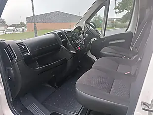 Used 2021 Citroen Relay Enterprise White - Interior and Exterior details 12