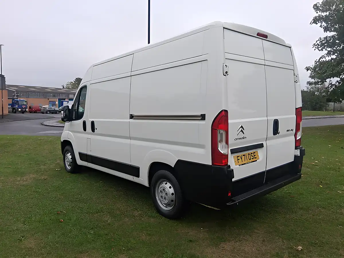 Used 2021 Citroen Relay Enterprise White - Interior and Exterior details 3
