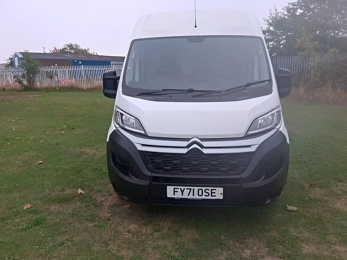 Used 2021 Citroen Relay Enterprise White - Interior and Exterior details 8