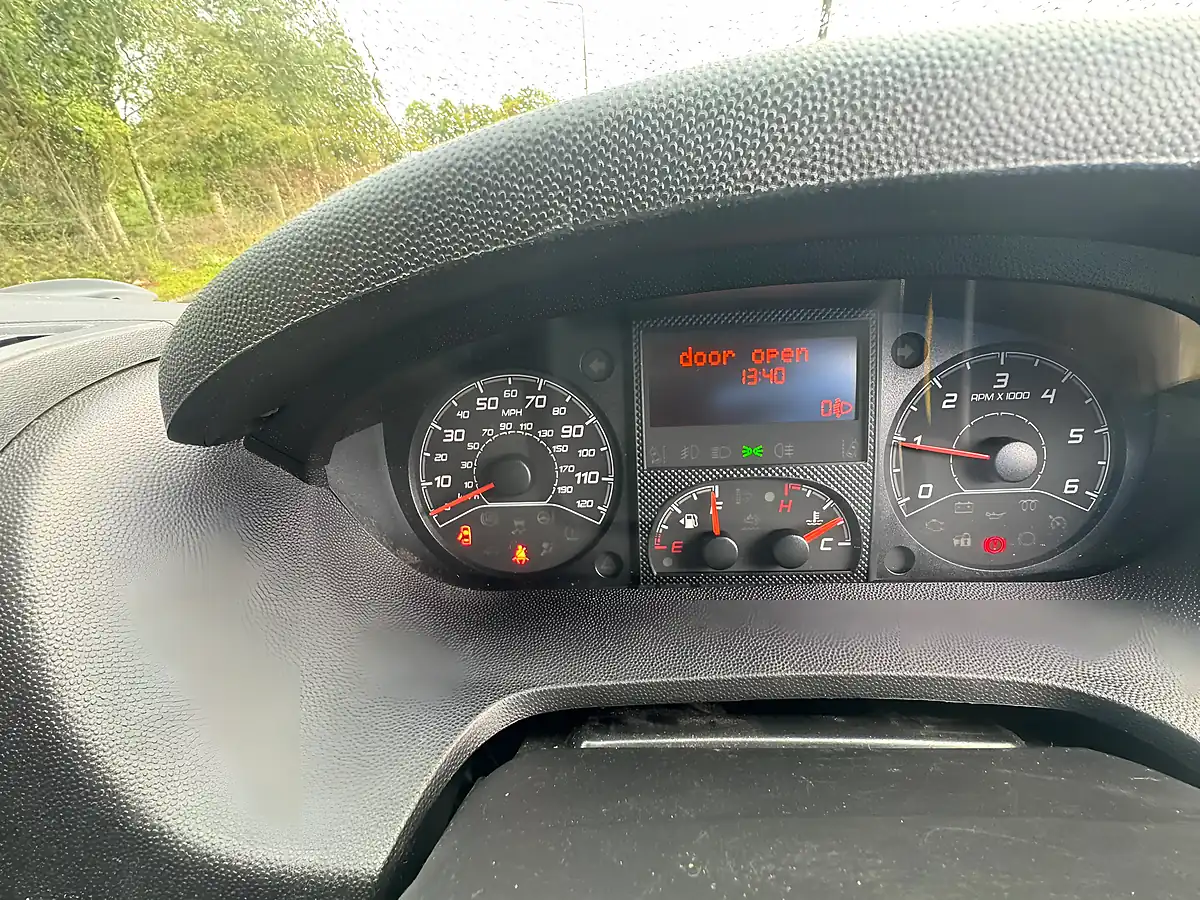 Used 2021 Citroen Relay Enterprise White - Interior and Exterior details 16
