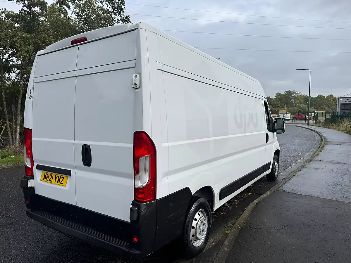 Used 2021 Citroen Relay Enterprise White - Interior and Exterior details 6