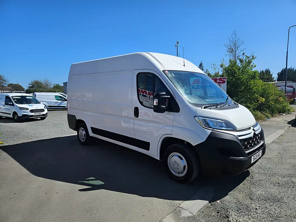 Used 2021 Citroen Relay Eprise Mwb White - Front View