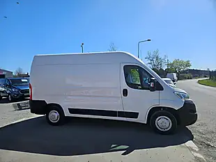 Used 2021 Citroen Relay Eprise Mwb White - Interior and Exterior details 2